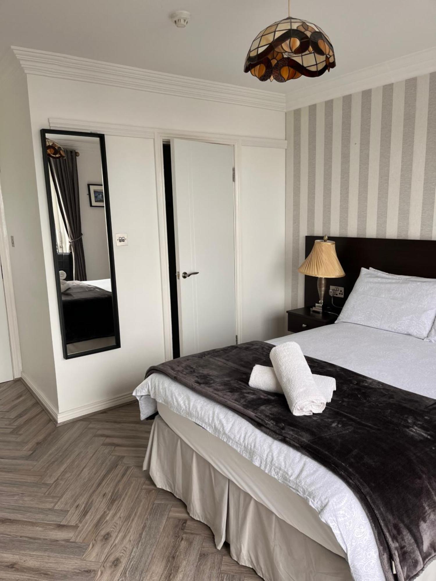 Hotel The Light House Galway Zimmer foto