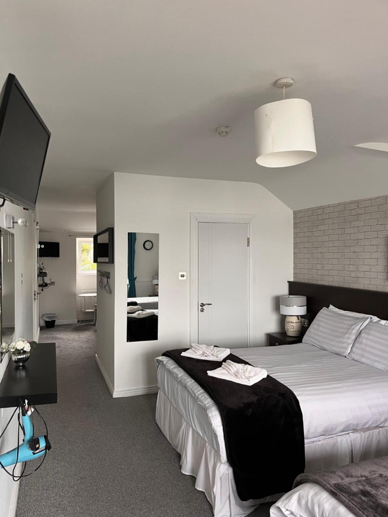 Hotel The Light House Galway Zimmer foto