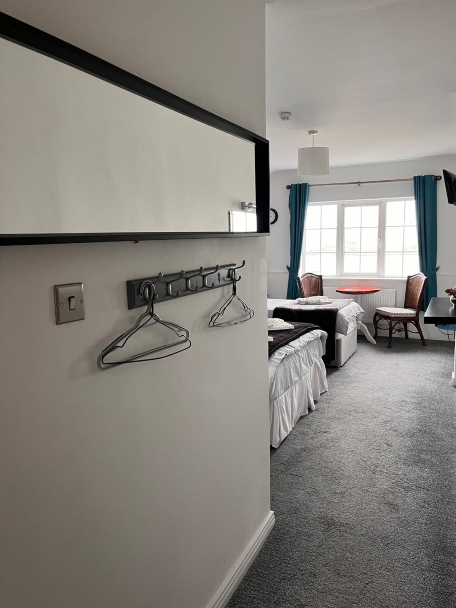 Hotel The Light House Galway Zimmer foto
